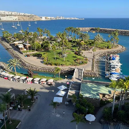 Puerto Anfi Tatil Evi